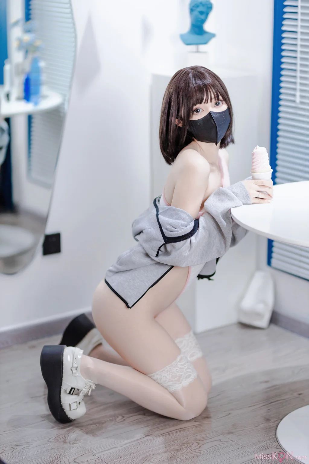 Coser@洛桑w伊梓: 甜筒 (40 photos)