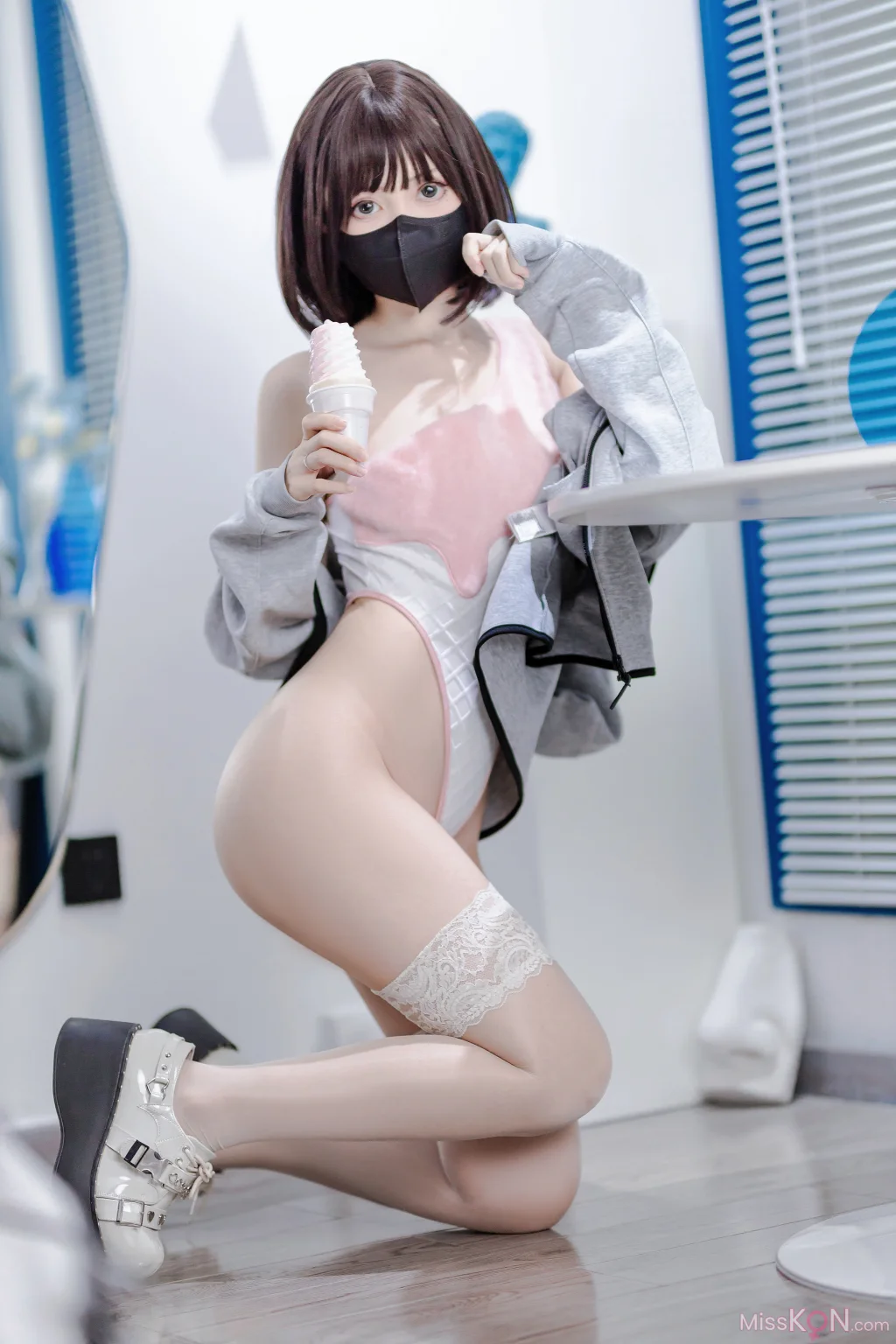 Coser@洛桑w伊梓: 甜筒 (40 photos) – Page 2