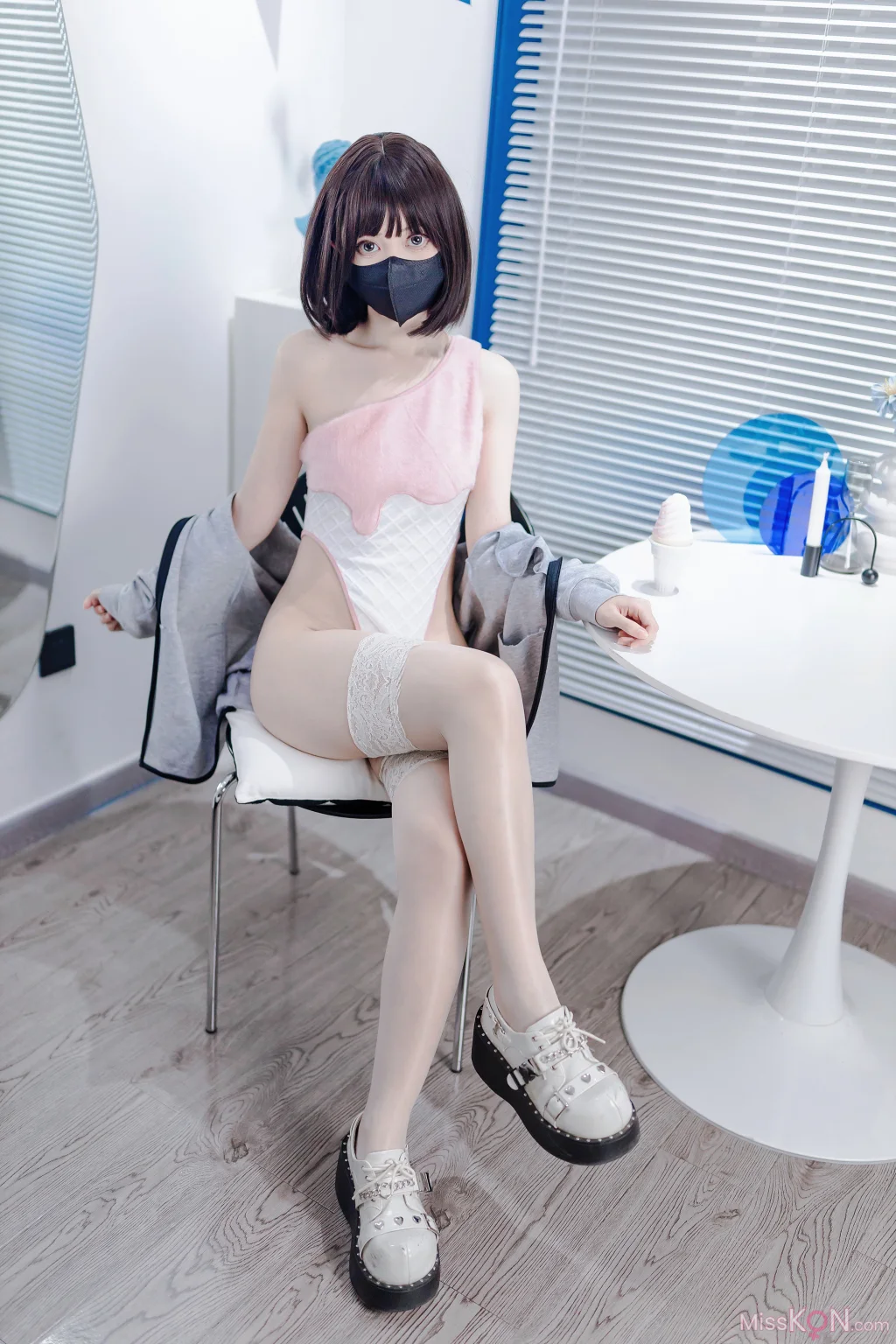 Coser@洛桑w伊梓: 甜筒 (40 photos) – Page 3