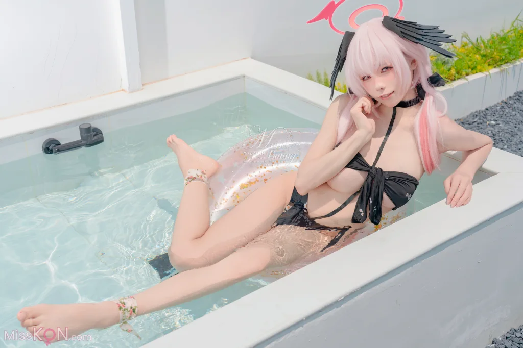 Coser@黏黏团子兔: 08月作品『下江小春 泳装』Honey (96 photos + 2 videos) – Page 2