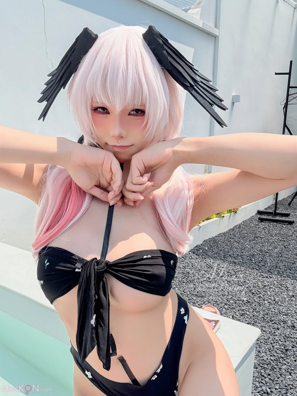Coser@黏黏团子兔: 08月作品『下江小春 泳装』Honey (96 photos + 2 videos) – Page 3