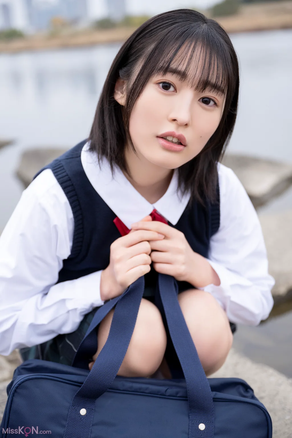 [JP] Miu Shirahama (白濱美兎): 漫画アクションデジタル写真集 「Pure White」 (49 photos)