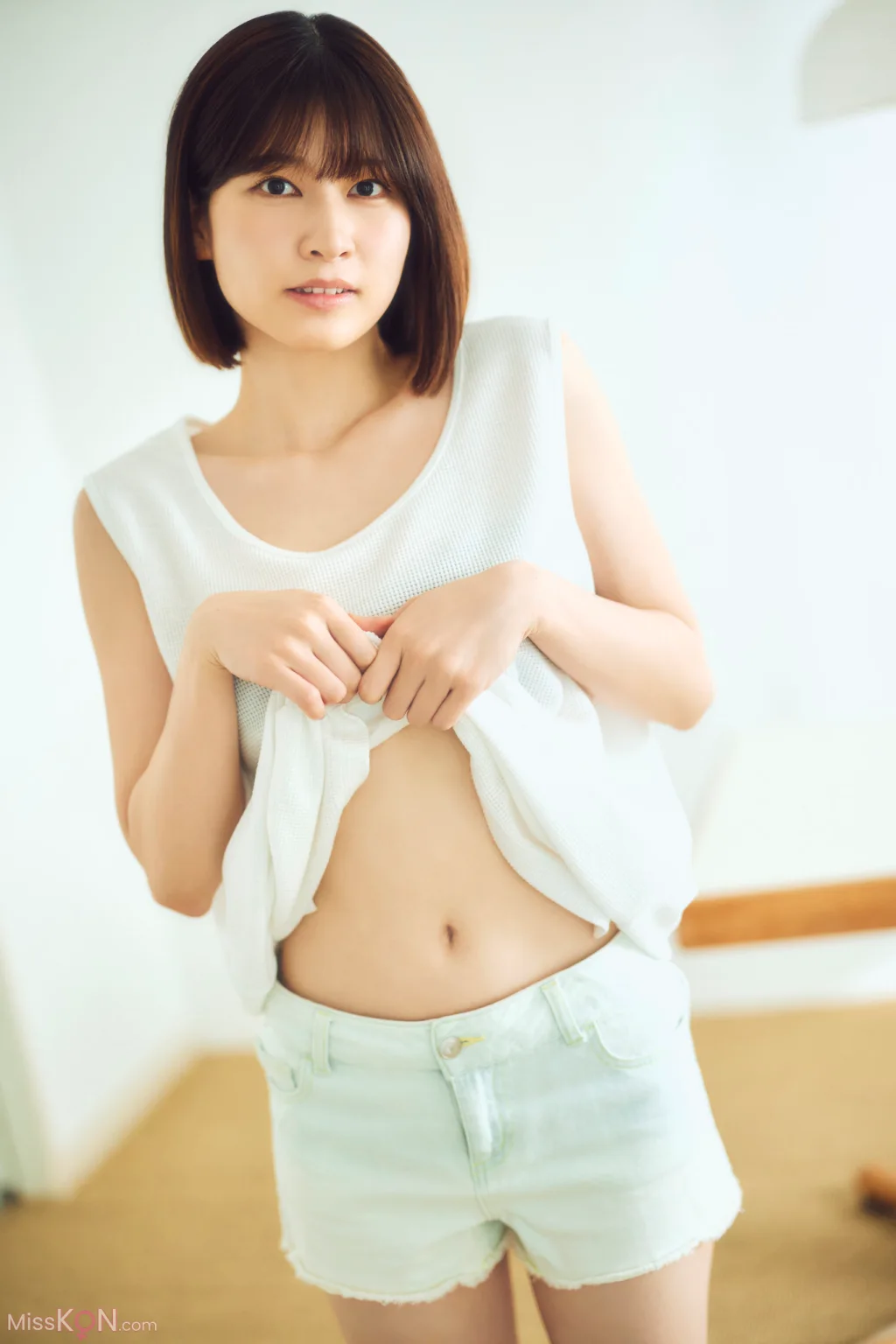 [JP] Saori Araki (荒木佐保里): 【増量版　全５０Ｐ】ヤンマガアザーっす！＜ＹＭ２０２４年３３号未公開カット＞　ヤンマガデジタル写真集 (54 photos)