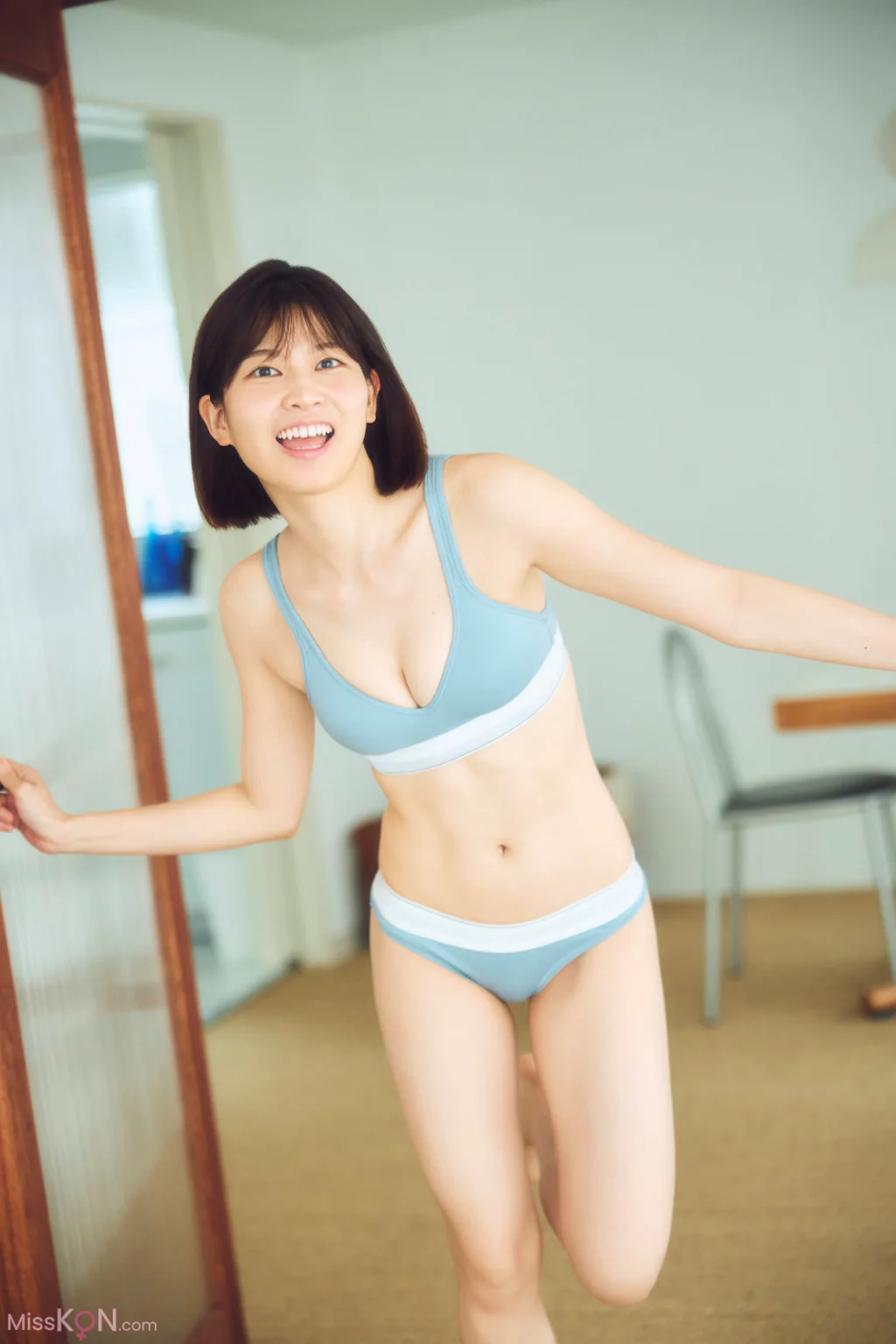 [JP] Saori Araki (荒木佐保里): 【増量版　全５０Ｐ】ヤンマガアザーっす！＜ＹＭ２０２４年３３号未公開カット＞　ヤンマガデジタル写真集 (54 photos)