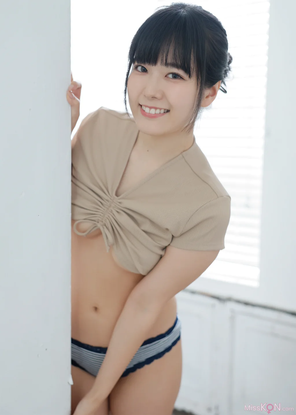 [JP] Shinonome Umi (東雲うみ): EX大衆デジタル写真集 ： 48　「僕だけのマーメイド」 (60 photos)