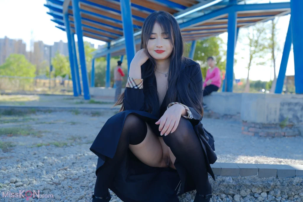 [Private Photoshoot] 小泽: 黑丝御姐 户外露出 (1201 photos + 2 videos) – Page 2