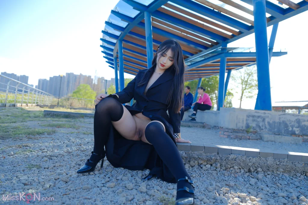 [Private Photoshoot] 小泽: 黑丝御姐 户外露出 (1201 photos + 2 videos) – Page 3