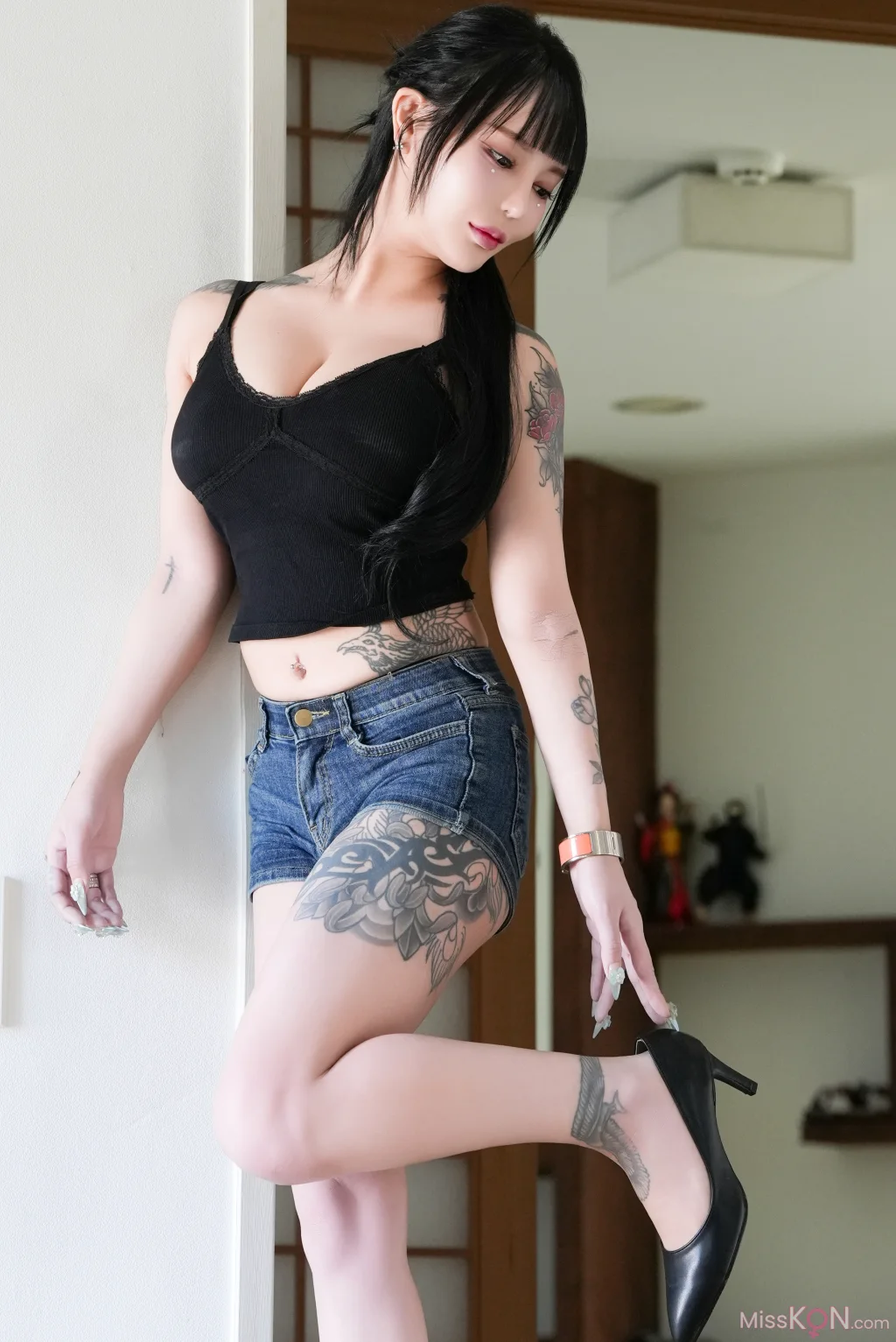 Ain: I’m Ain (60 photos)