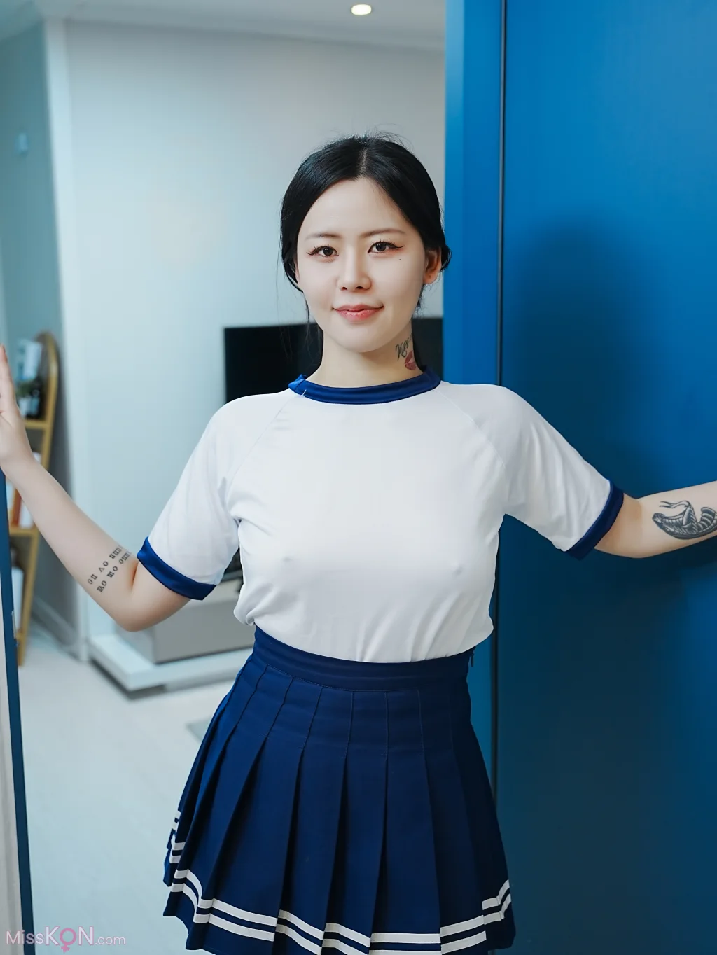 Choi Ri: Vol.01 Bloomers (143 photos + 1 videos)