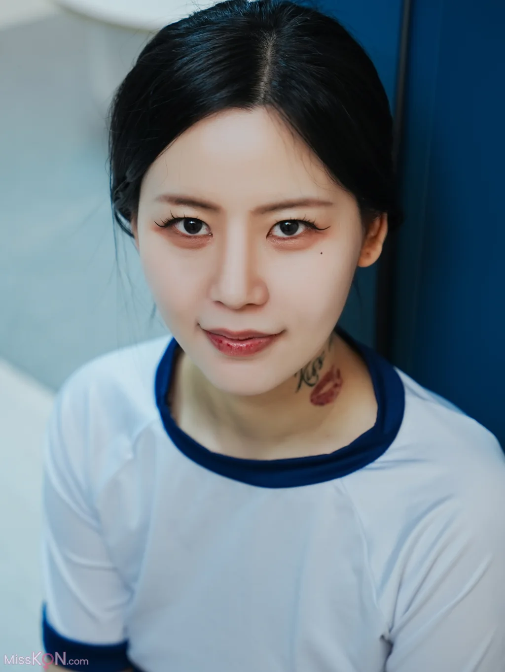 Choi Ri: Vol.01 Bloomers (143 photos + 1 videos)