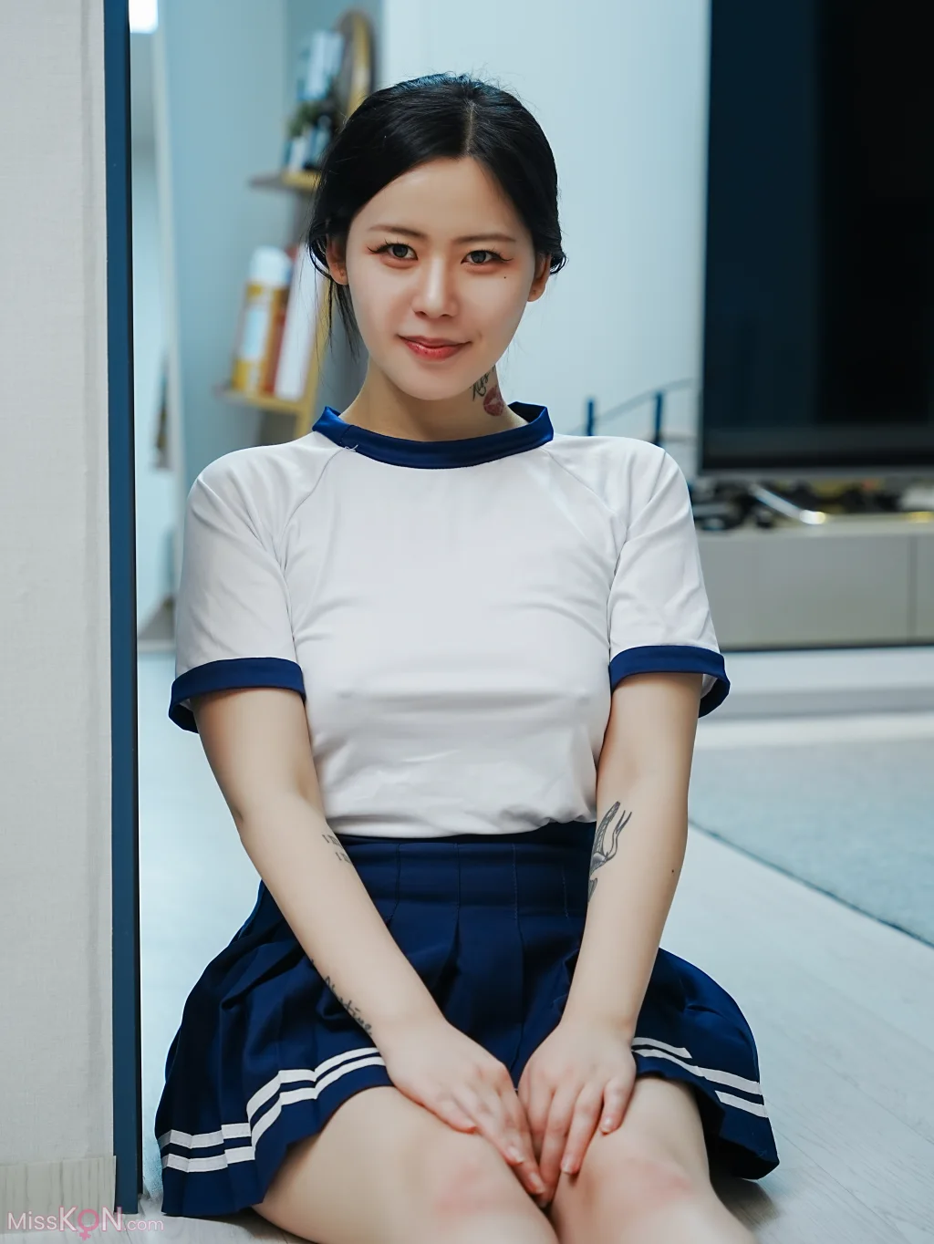 Choi Ri: Vol.01 Bloomers (143 photos + 1 videos)