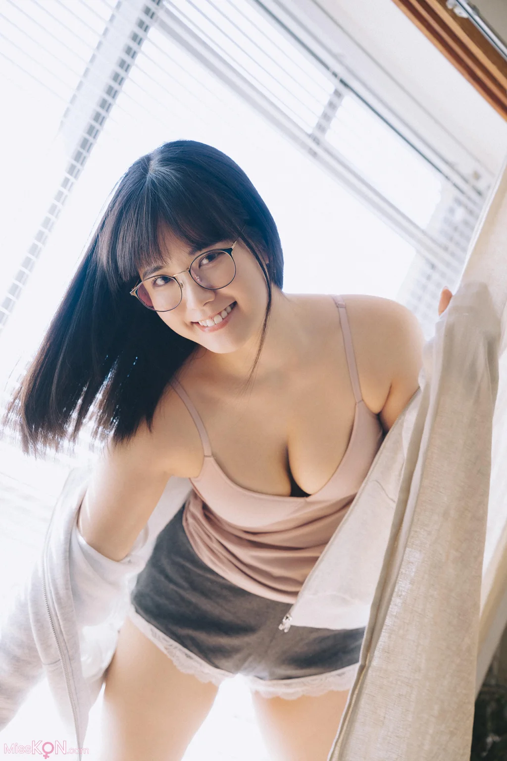 [JP] Shinonome Umi (東雲うみ): 彼女が部屋でしたいこと (ENTAMEデジタル写真集) (58 photos) – Page 2