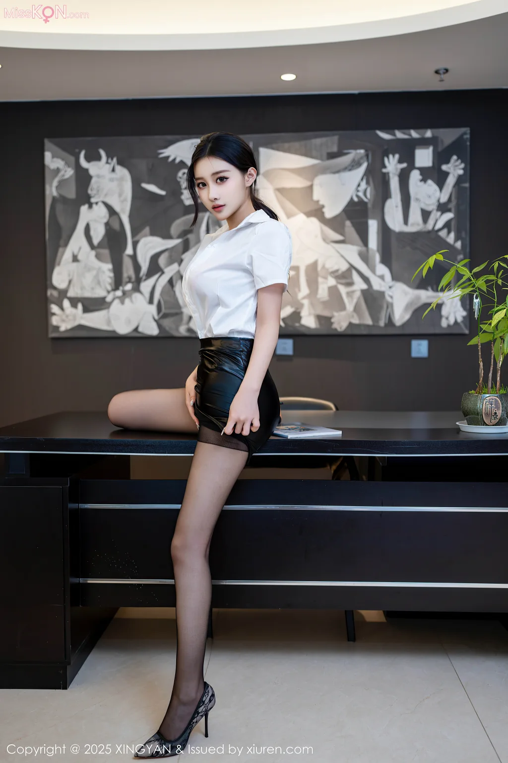 XingYan Vol.367: 木森vita (81 photos)