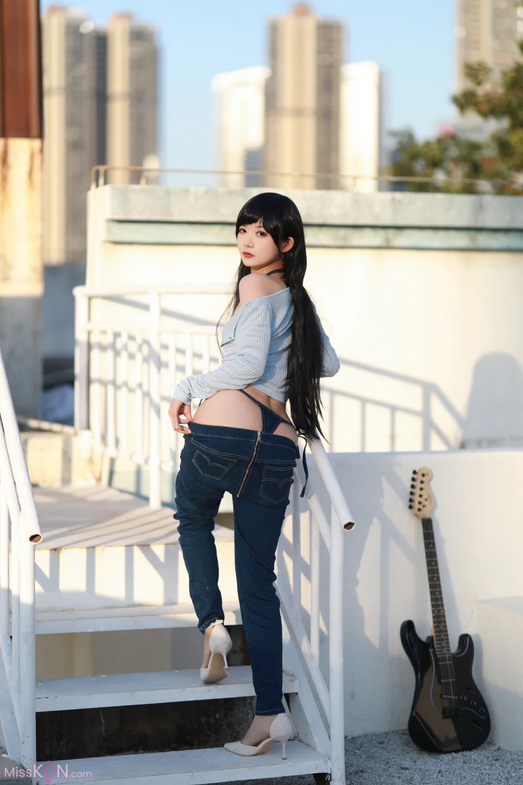 Coser@51酱: 吉他牛仔裤 (26 photos)