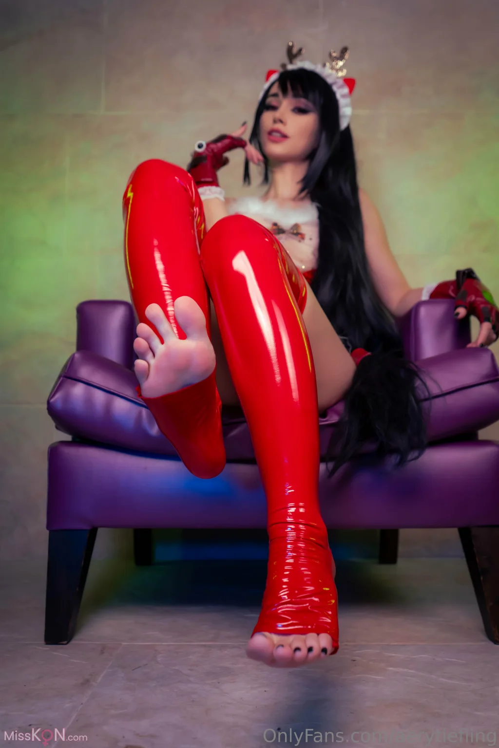 Coser@Aery Tiefling: Tifa Lockhart Xmas (69 photos + 4 videos)