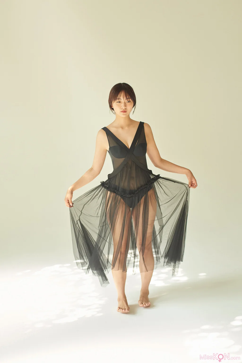 [JP] Toyoda Runa (豊田ルナ): 【全７０Ｐ】あの子が水着にきがえたら… ヤンマガデジタル写真集 (71 photos)