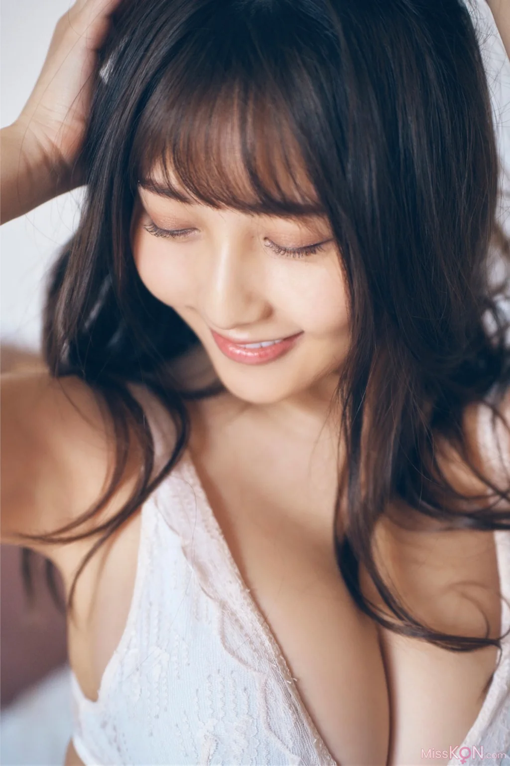 [JP] Tsuji Ririsa (辻りりさ): FLASHデジタル写真集 She is Perfect 前編+後編 (139 photos)
