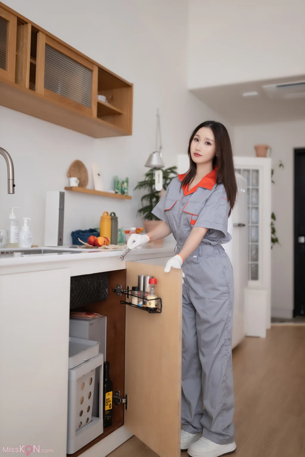 [XR Uncensored] 杏子Yada: R18 秀人网模特 物业小姐 (116 photos)