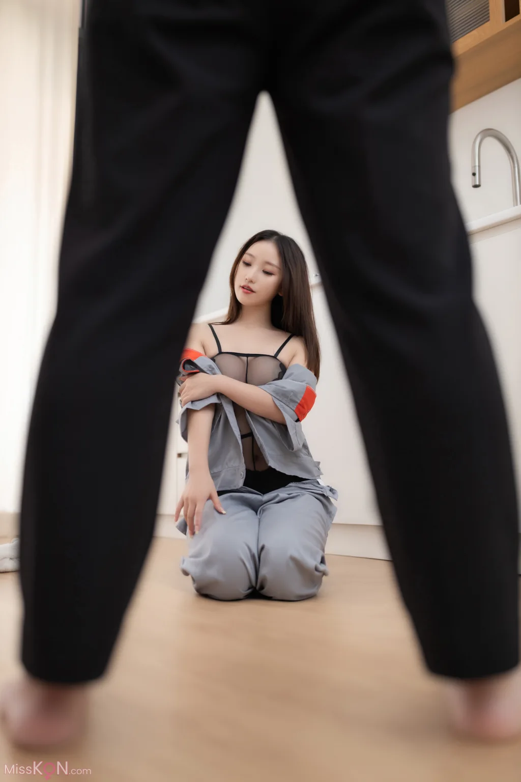 [XR Uncensored] 杏子Yada: R18 秀人网模特 物业小姐 (116 photos)