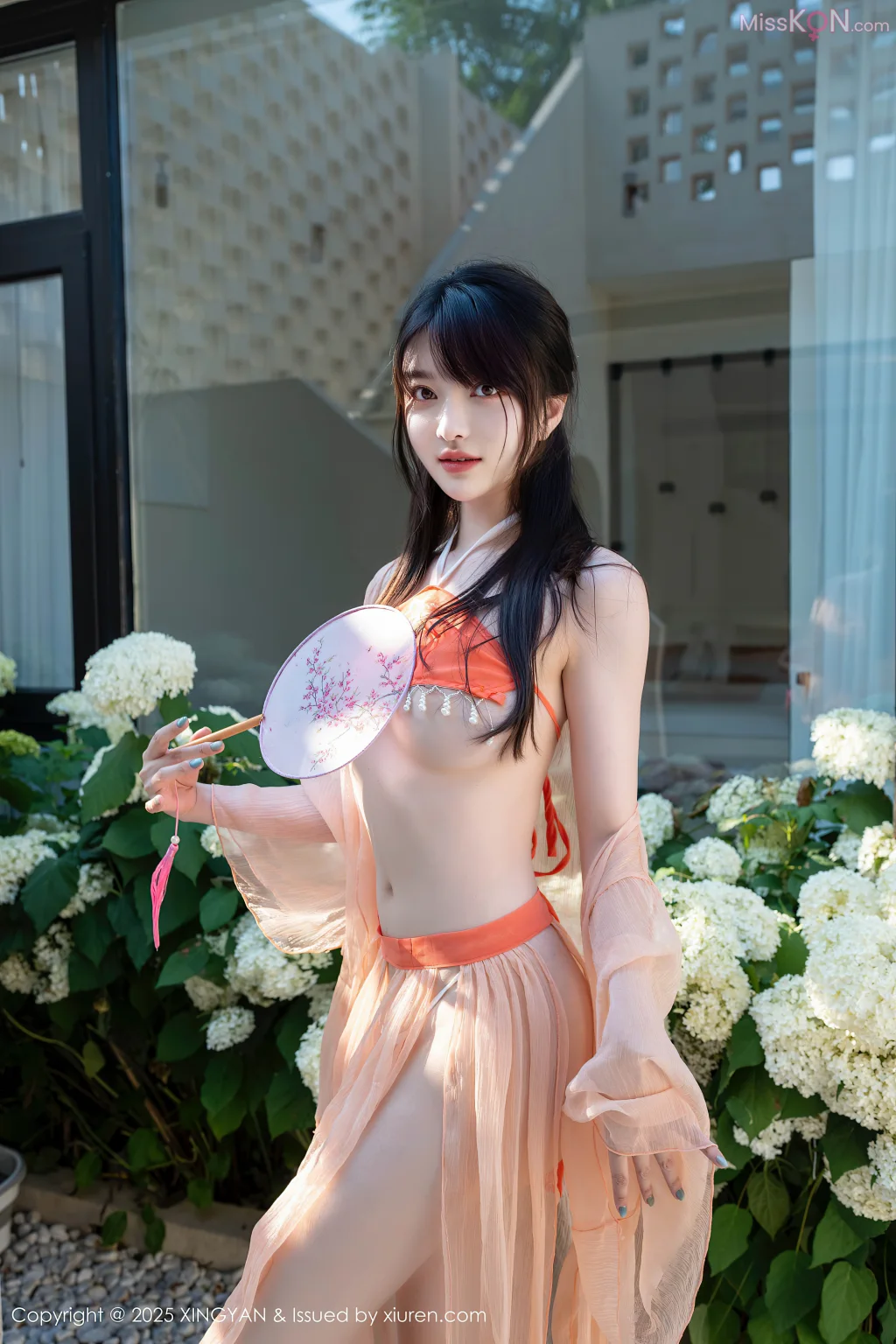 XingYan Vol.369: 白露lulu (69 photos)
