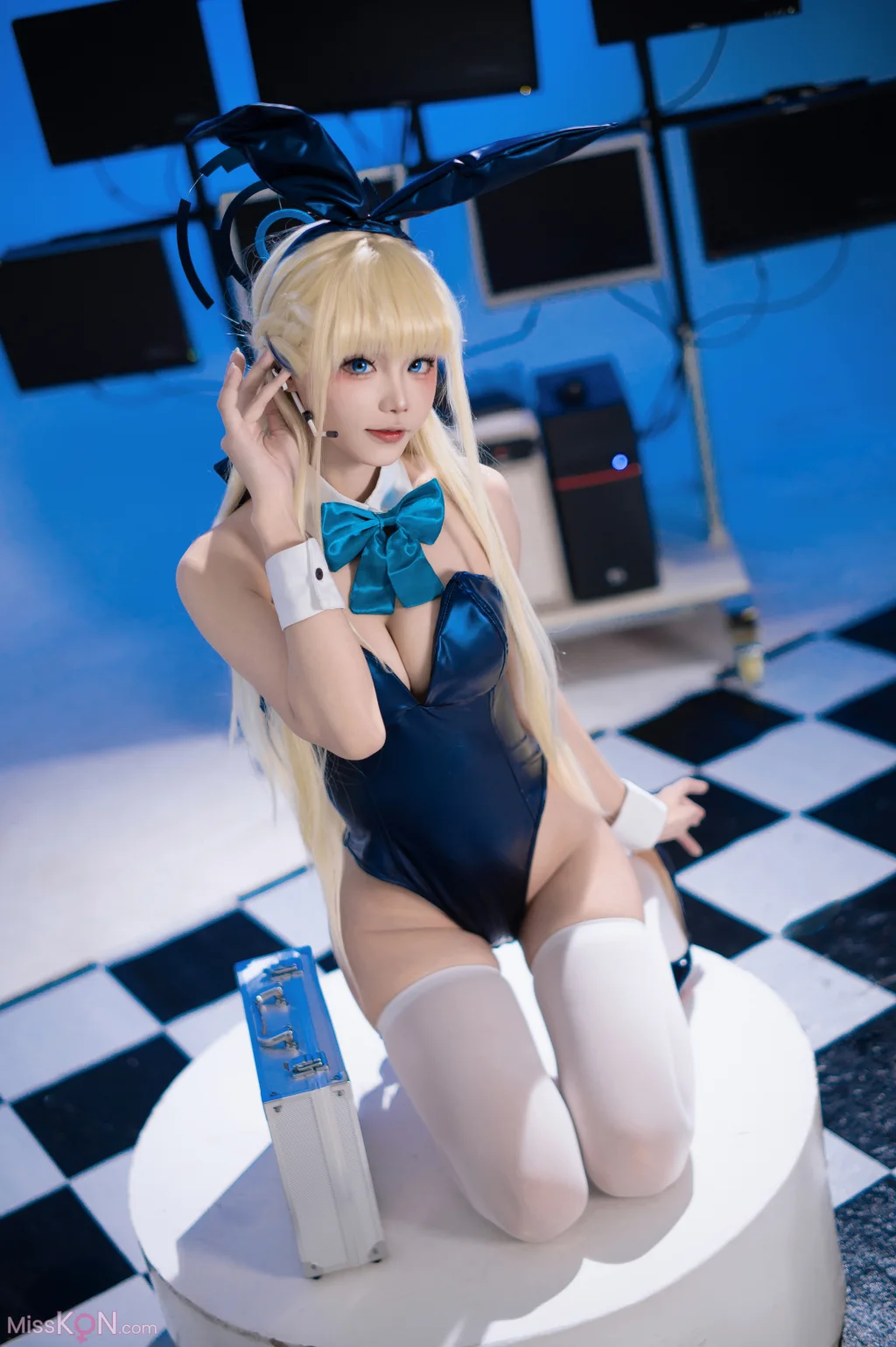 Coser@艾西aiwest: 飞鸟马时兔女郎 (34 photos)