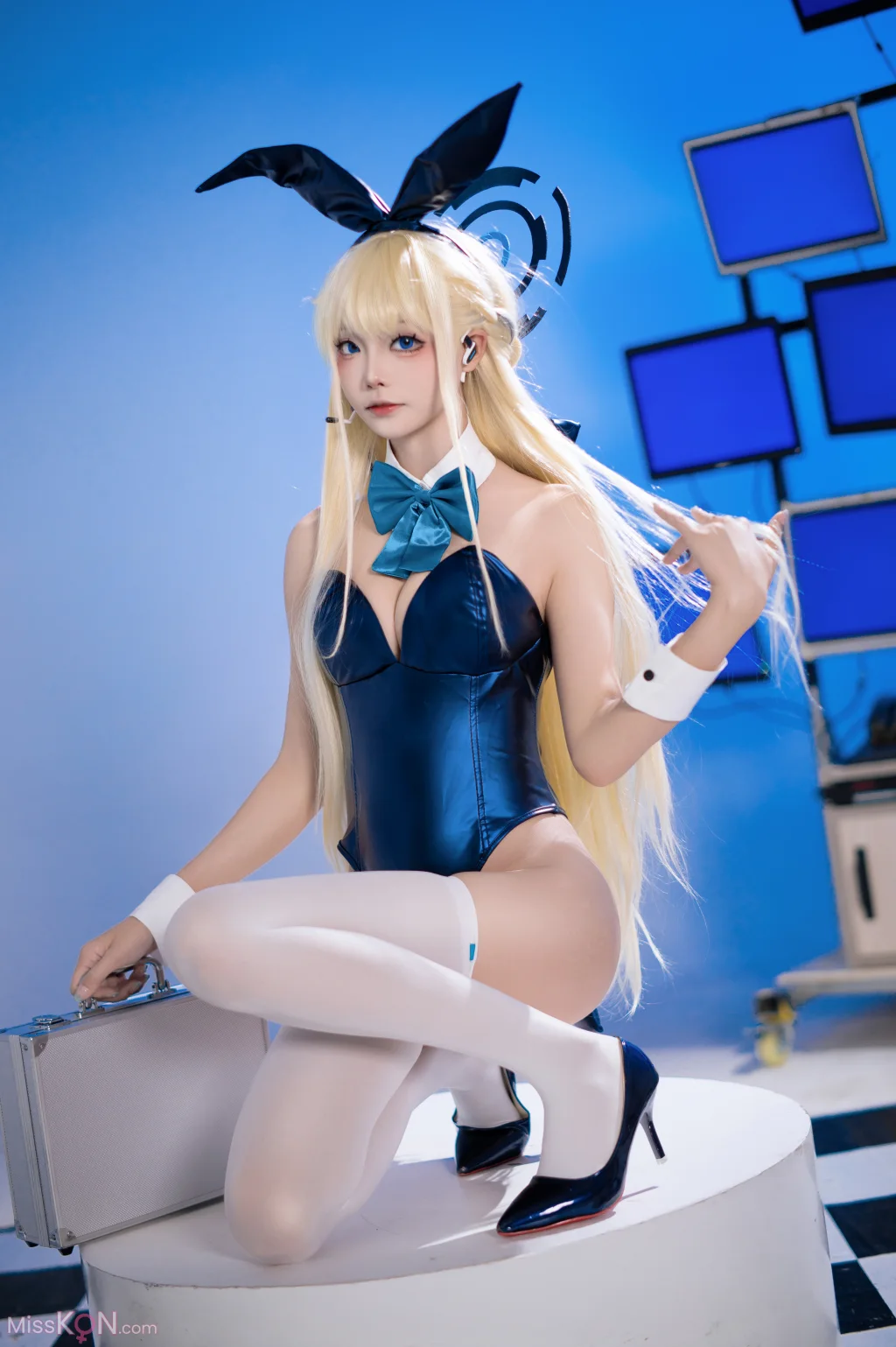 Coser@艾西aiwest: 飞鸟马时兔女郎 (34 photos)