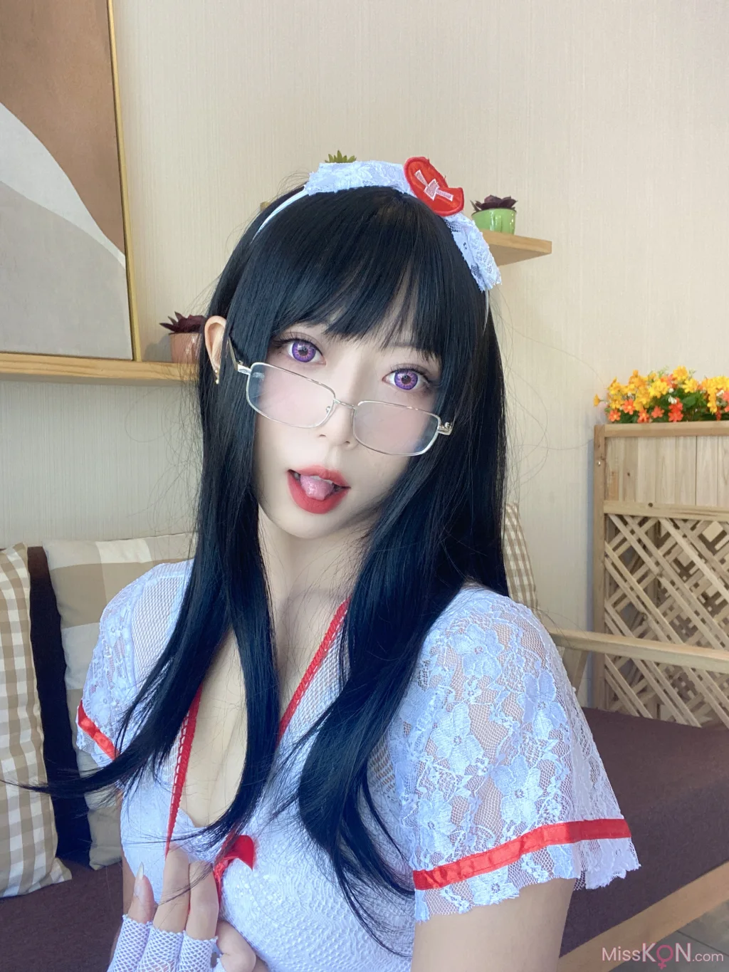 Coser@Money冷冷: 白网护士套 (48 photos)