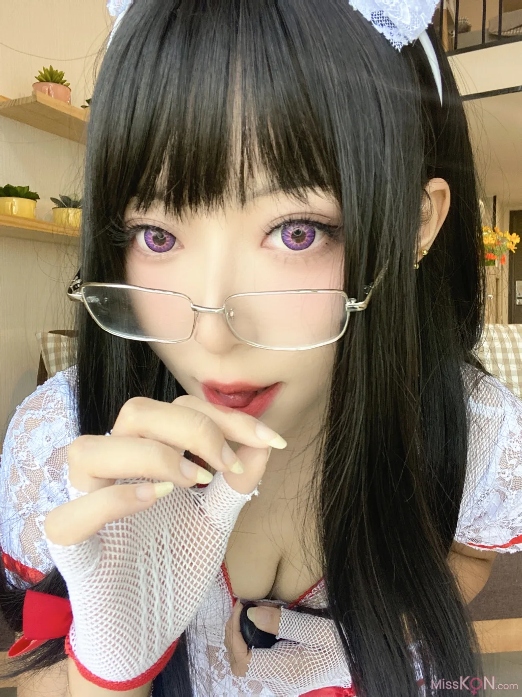 Coser@Money冷冷: 白网护士套 (48 photos)