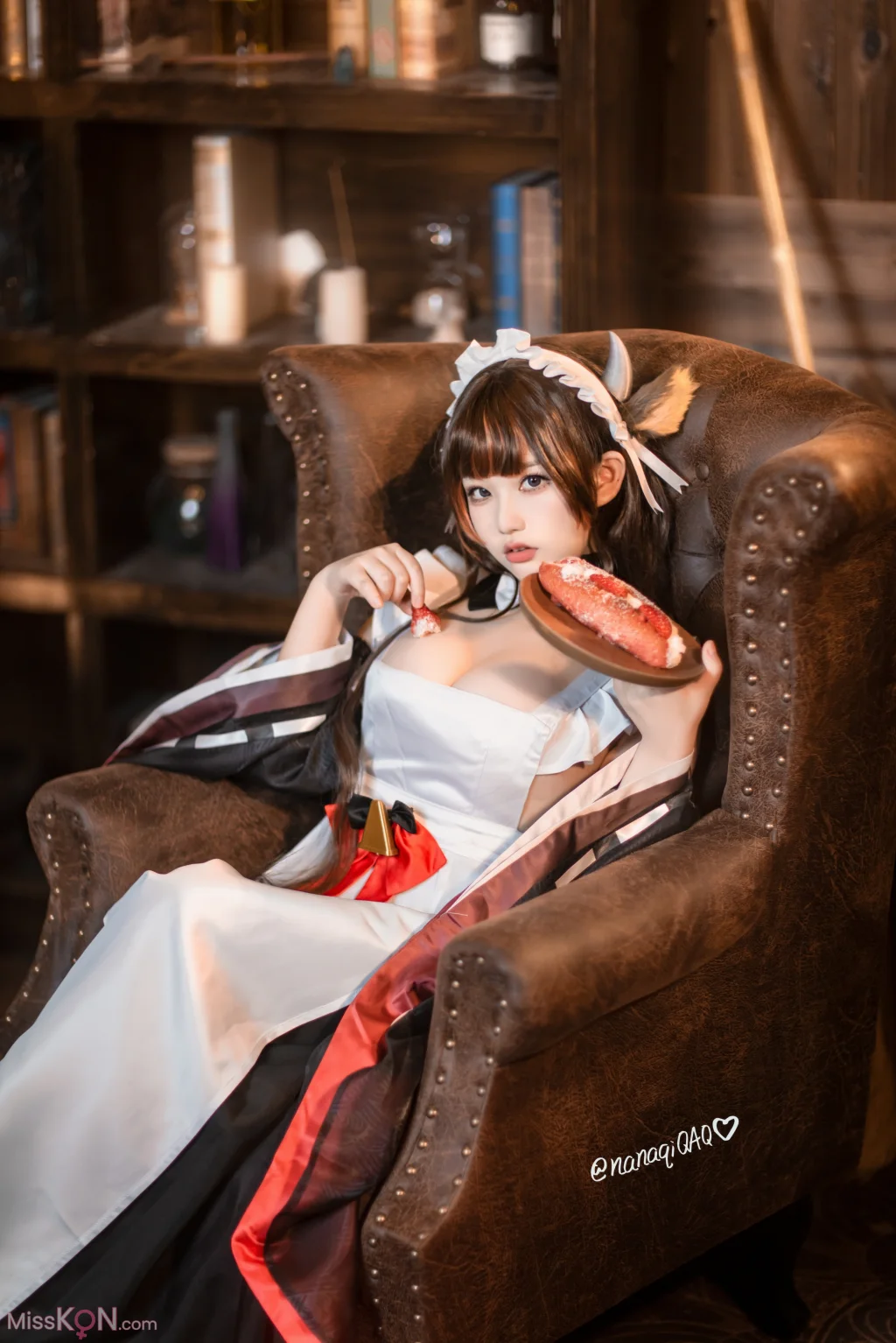 Coser@七七娜娜子: 樫野牛牛女仆 (41 photos + 7 videos) – Page 3