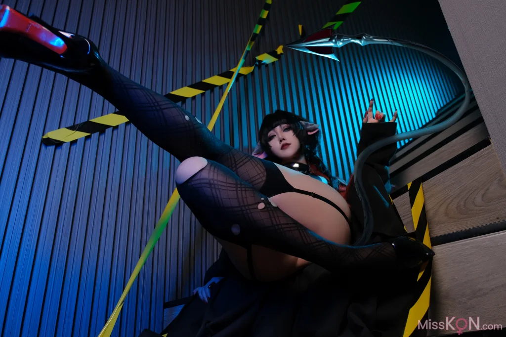 Coser@絞肉姬Walküre: 绝区零 简·杜 (60 photos)