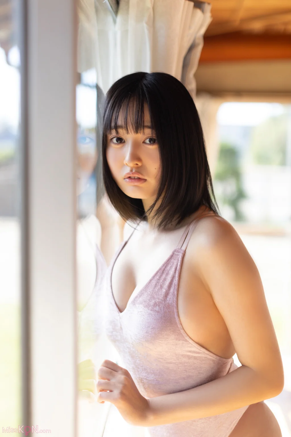 [JP] Miu Shirahama (白濱美兎): FRIDAYデジタル写真集 ぎゅってして ｖｏｌ．１ (63 photos)