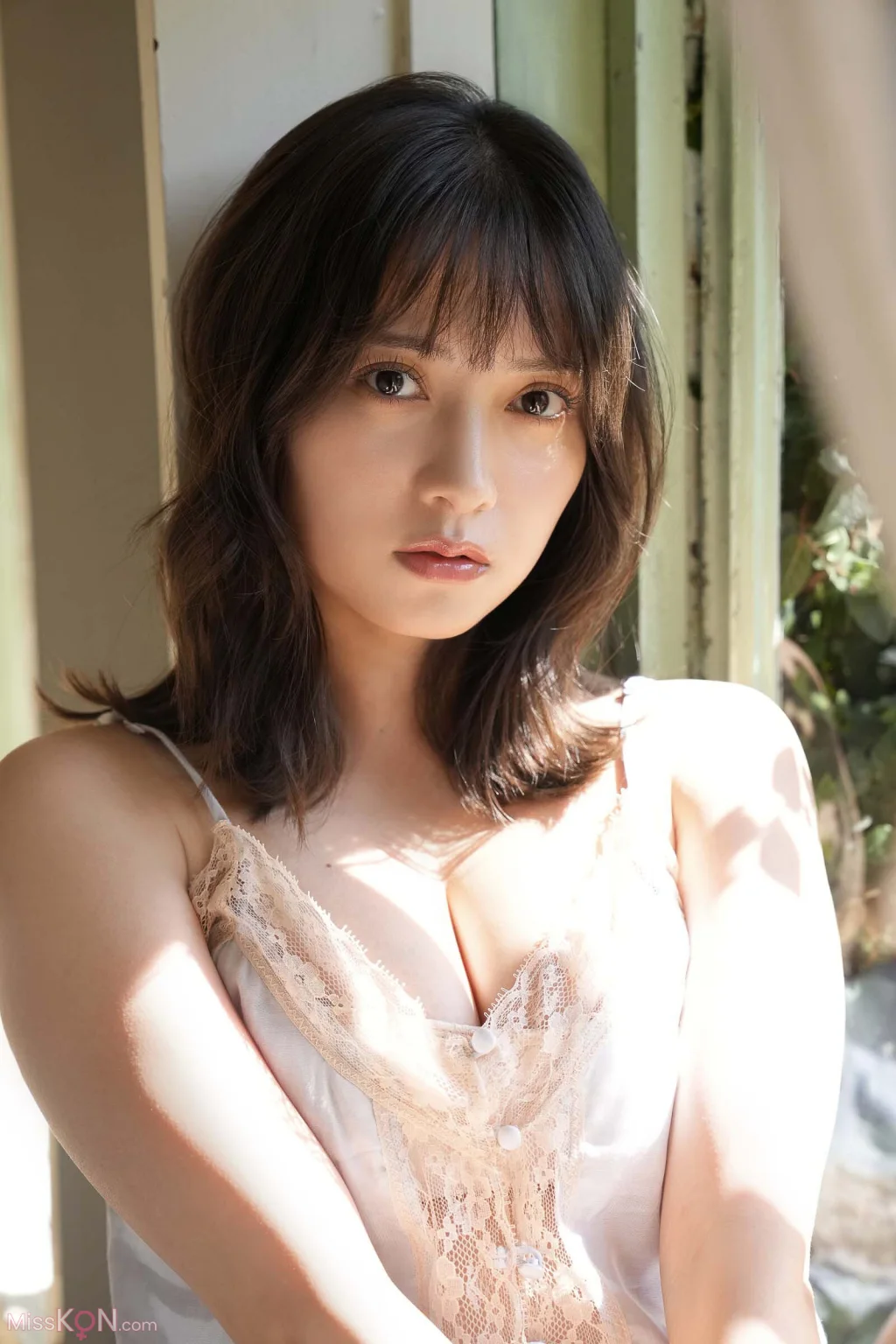 [JP] Momotsuki Nashiko (桃月なしこ): デジタル写真集 恋は経費で落ちますか？ (デジタルブルグラ) (40 photos) – Page 2