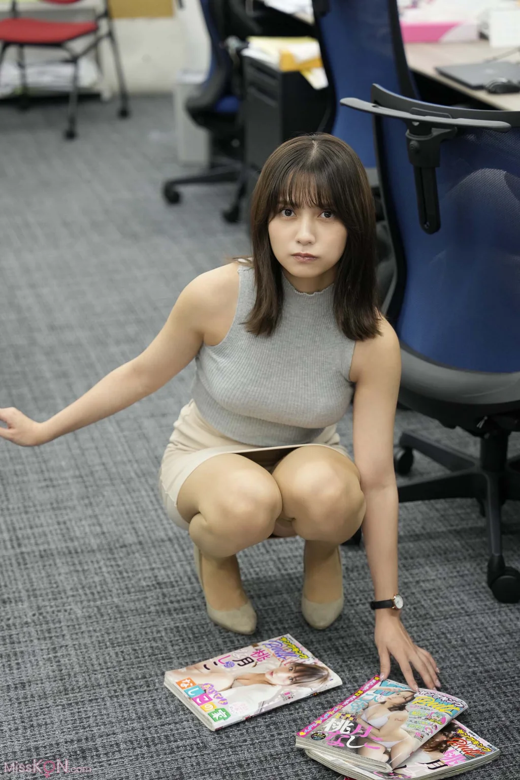 [JP] Momotsuki Nashiko (桃月なしこ): デジタル写真集 恋は経費で落ちますか？ (デジタルブルグラ) (40 photos) – Page 2