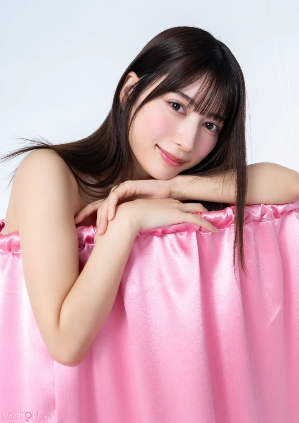 [JP] Risa Yukihira (雪平莉左):【デジタル限定 YJ PHOTO BOOK】写真集「PINK」 (49 photos) – Page 3