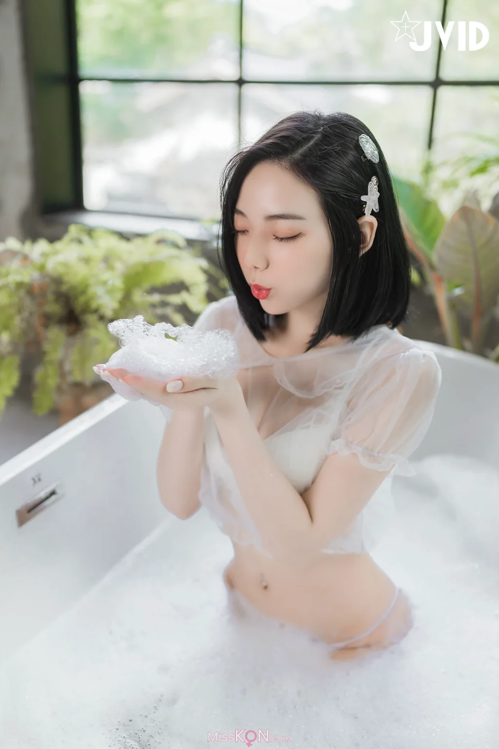 [JVID] 啾啾: 誤闖莊園窺探心儀女神～啾啾 🛀 ～入浴反被誘惑勾引 (116 photos) – Page 3