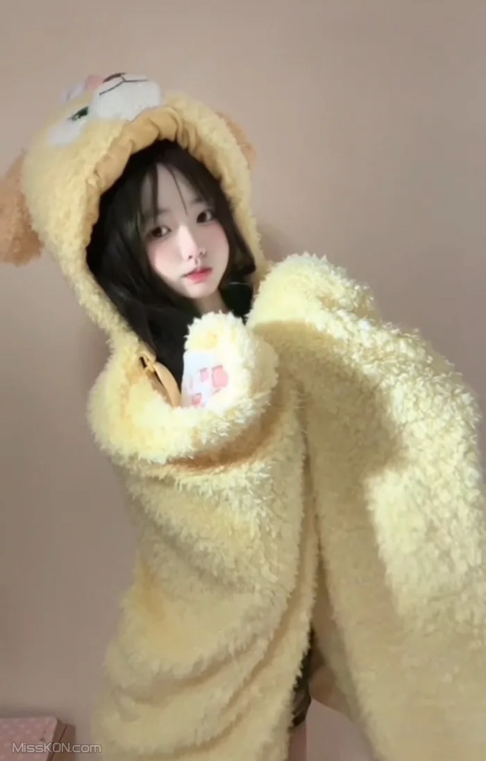 xiogu1177791: 清纯小姐姐裸舞 声娇体软勾人小妖精 (162 photos + 94 videos) – Page 3