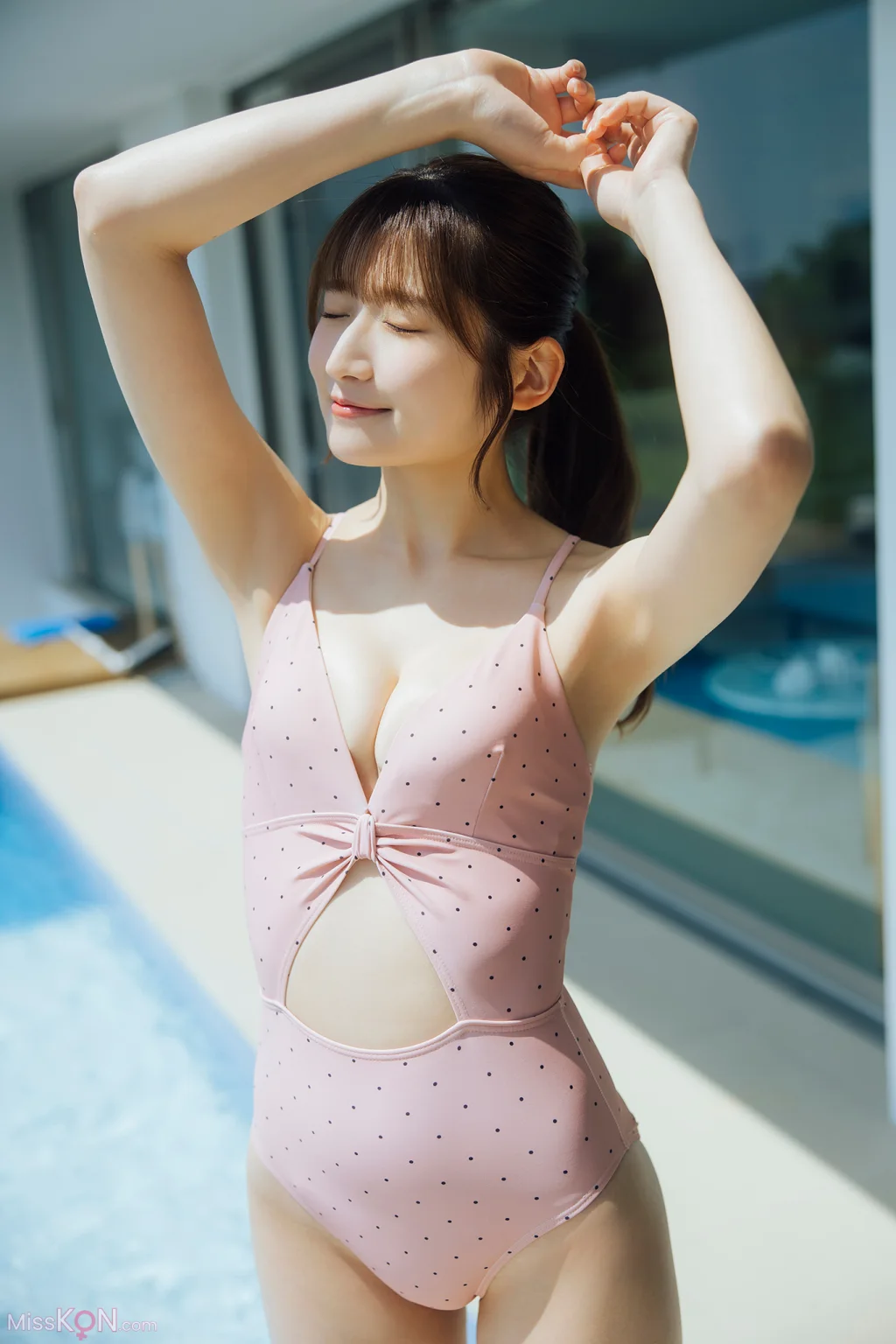 [JP] Kaiga Kotori (貝賀琴莉):「FLYAWAY」【ヤングチャンピオンデジグラ】 (71 photos) – Page 2