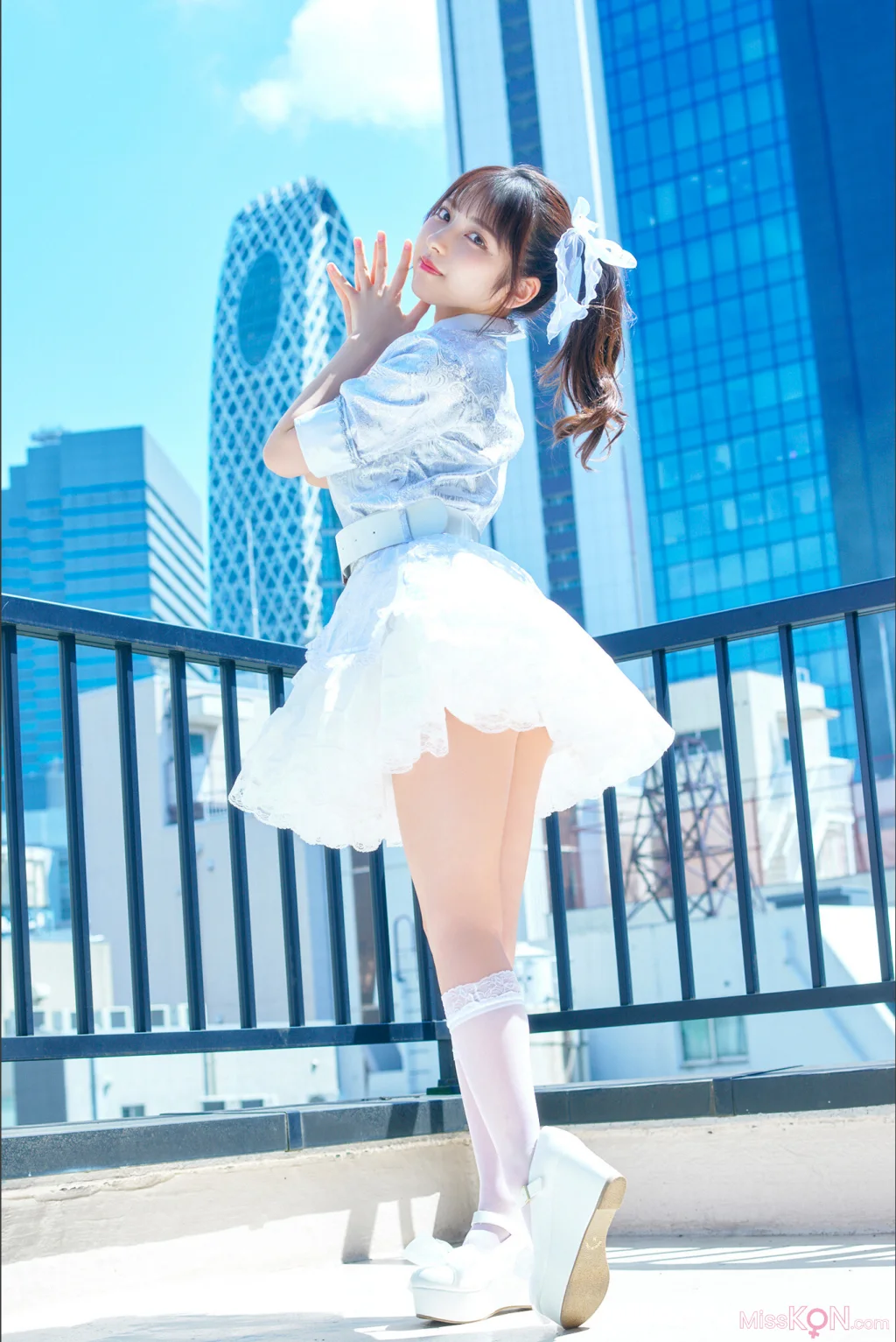 [JP] TOOMI (十味): Off Mode スピサン グラビアフォトブック (35 photos)