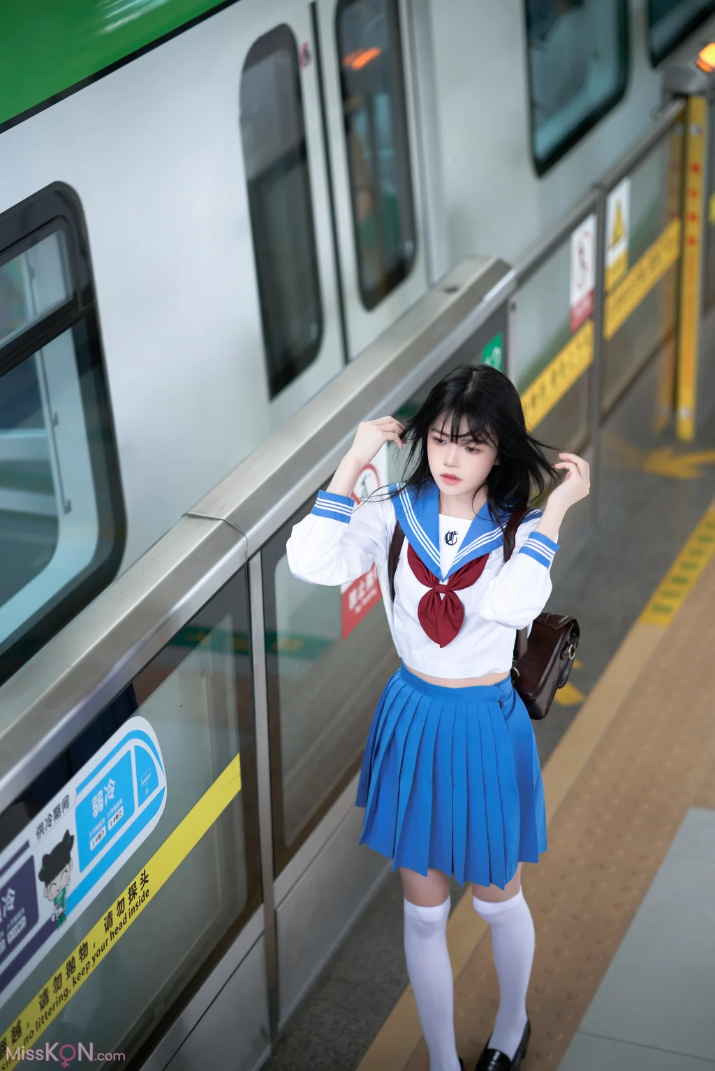 Coser@桜桃喵: 地铁JK (33 photos) – Page 2