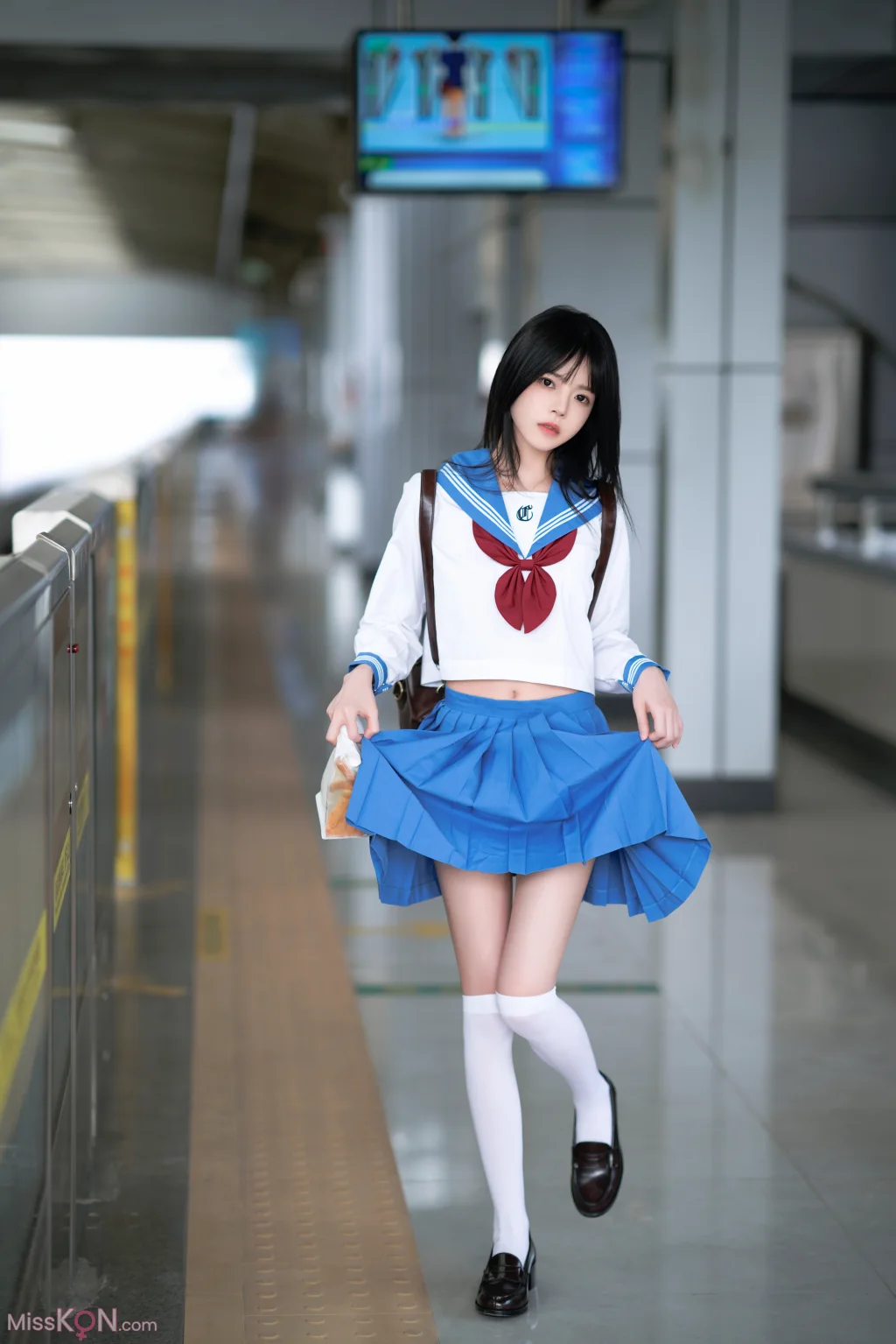 Coser@桜桃喵: 地铁JK (33 photos) – Page 3