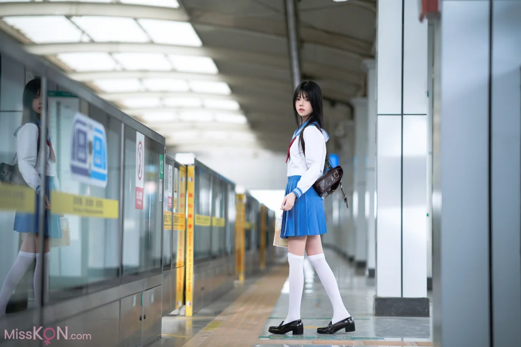 Coser@桜桃喵: 地铁JK (33 photos) – Page 3