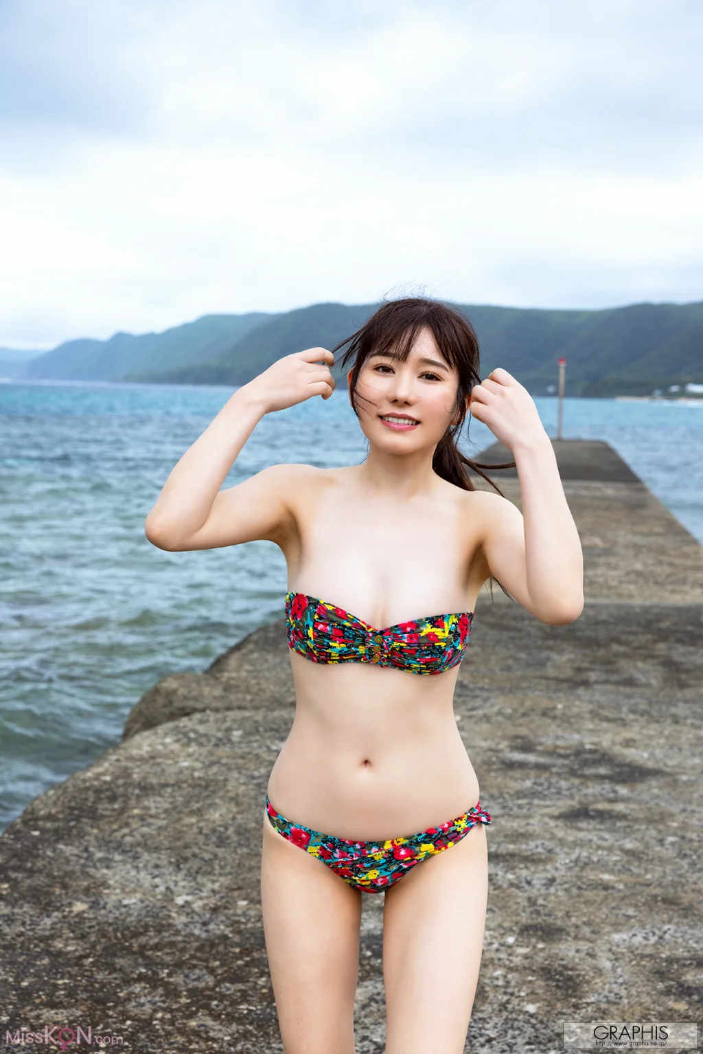 [JP] Mei Itsukaichi (五日市芽依): [Graphis] Special Gravure Vacation Vol.1 (21 photos)