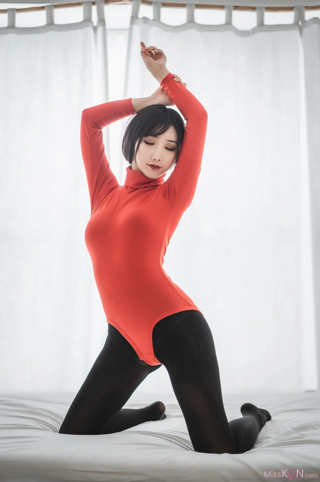 Coser@面饼仙儿: 皮裤连体红毛衣 (20 photos) – Page 2