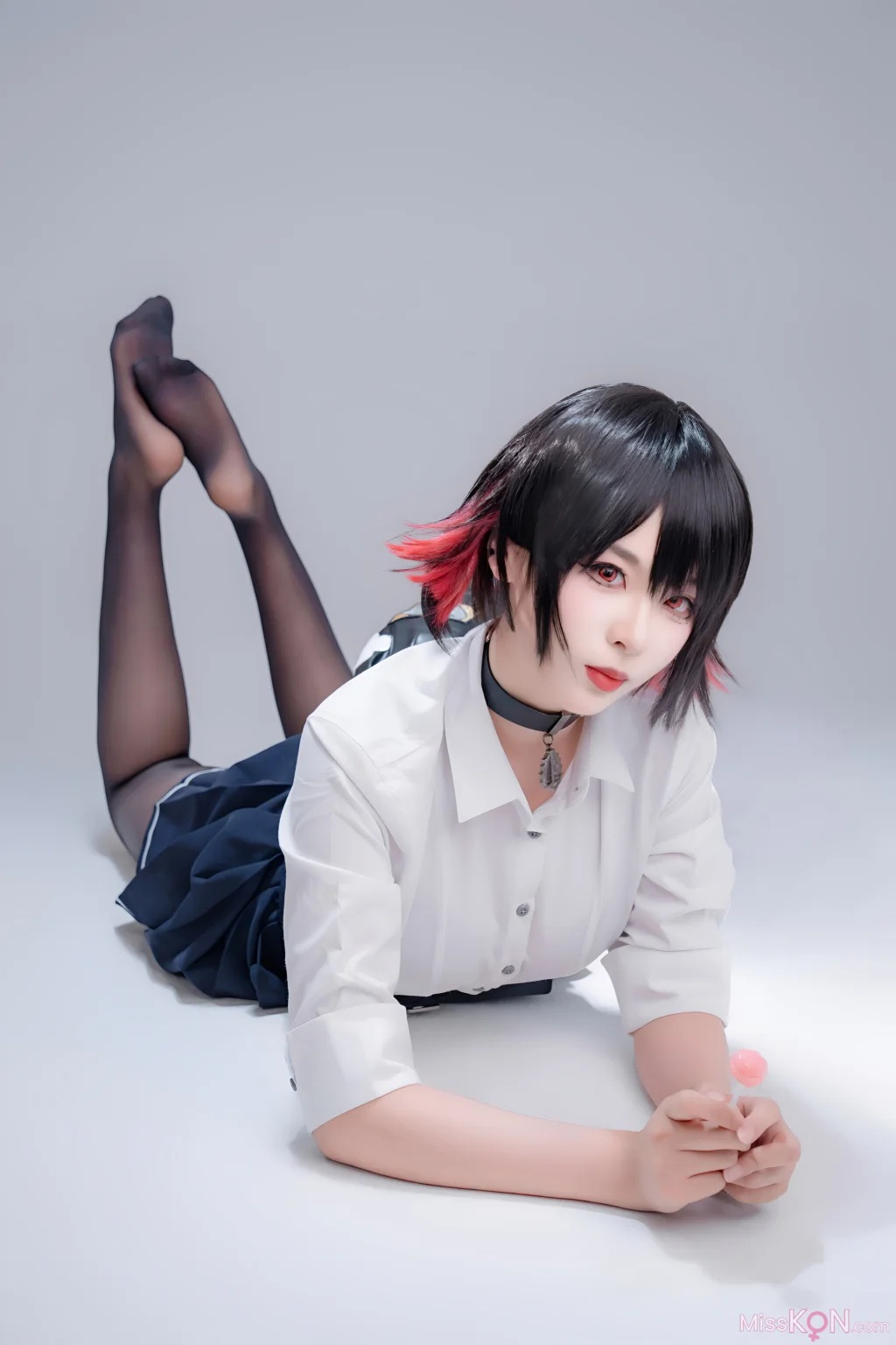 Coser@轩萧学姐: 鲨鱼妹JK (100 photos + 1 video)