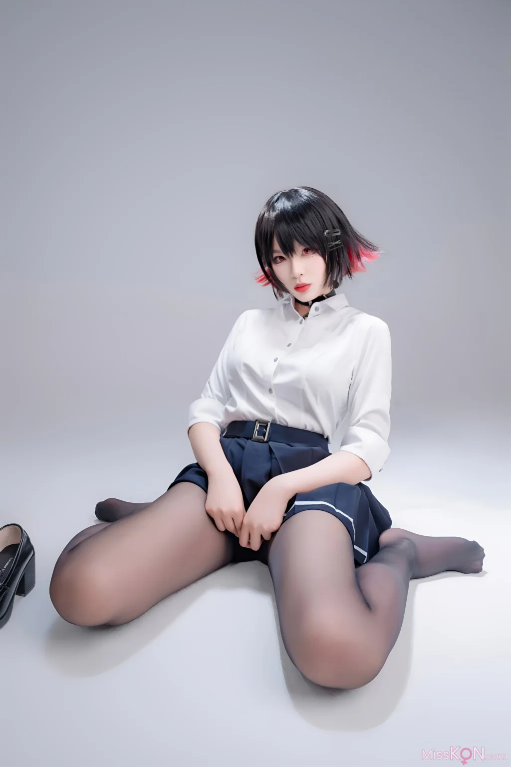 Coser@轩萧学姐: 鲨鱼妹JK (100 photos + 1 video)