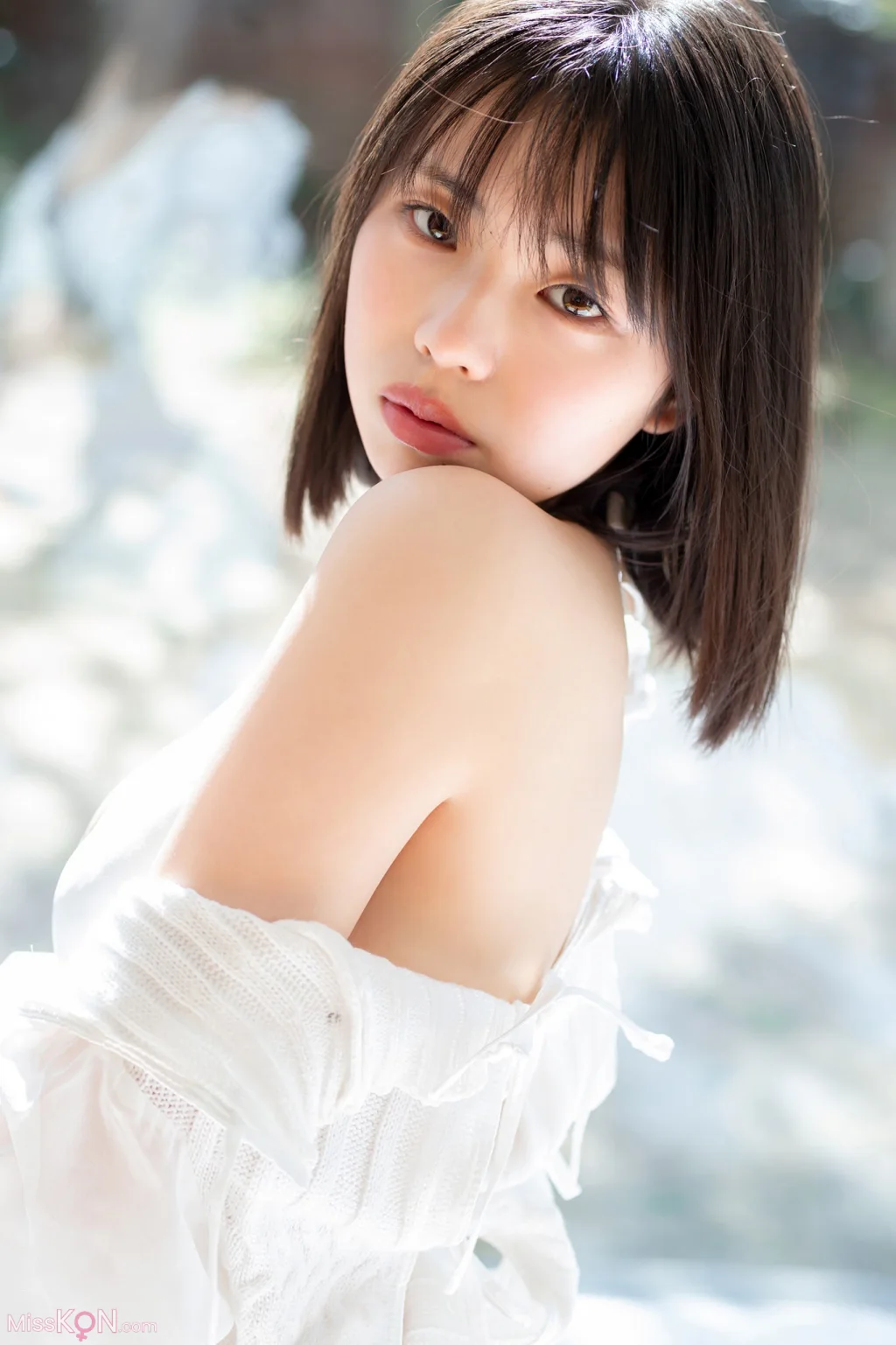 [JP] Kikuchi Hina (菊地姫奈): ヤンマガ (24 photos) – Page 2