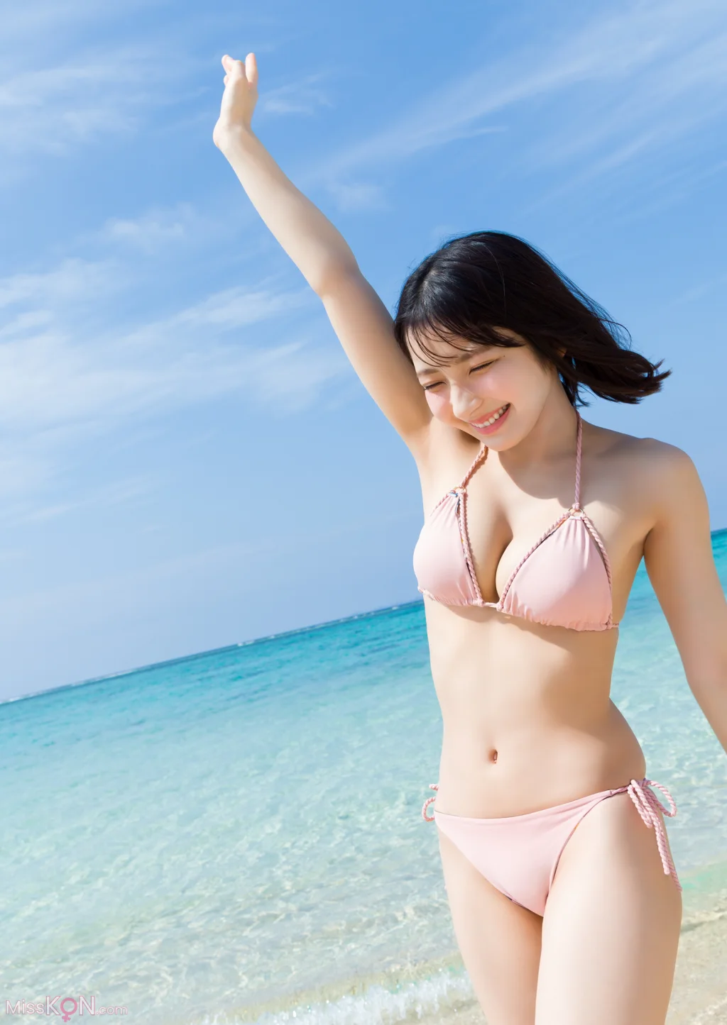 [JP] TOOMI (十味):【デジタル限定 YJ PHOTO BOOK】(#2i2)写真集「We’re waiting for you！！！」 (54 photos)