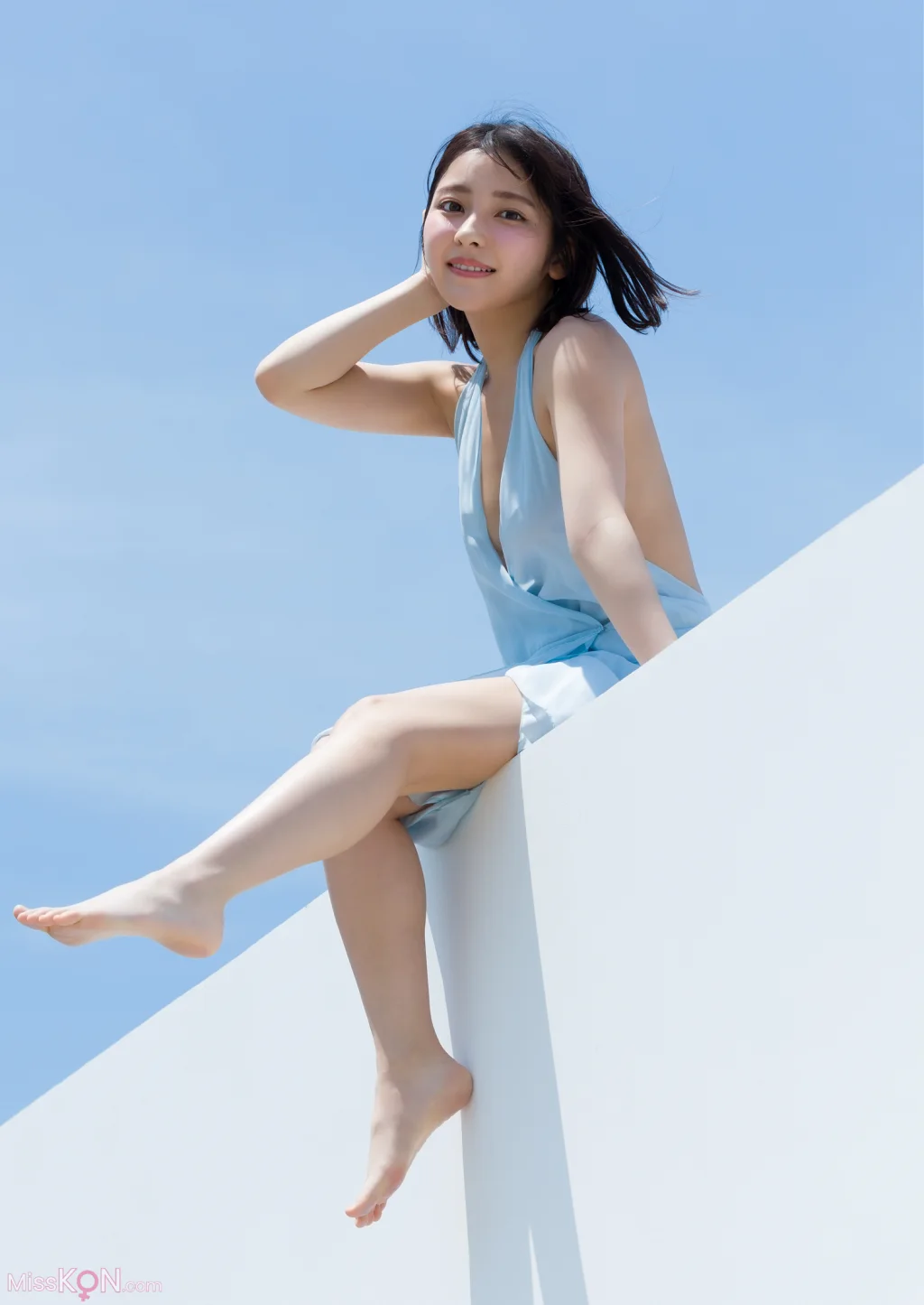 [JP] TOOMI (十味):【デジタル限定 YJ PHOTO BOOK】(#2i2)写真集「We’re waiting for you！！！」 (54 photos)