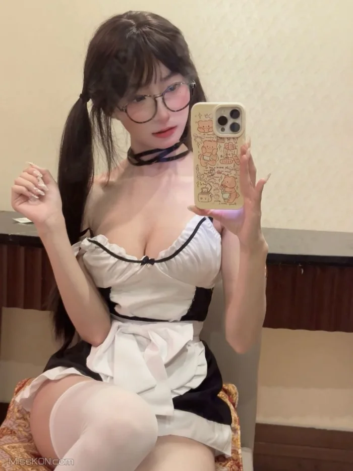米妮mini: 顶级白虎萝莉 520门槛福利 (191 photos) – Page 2
