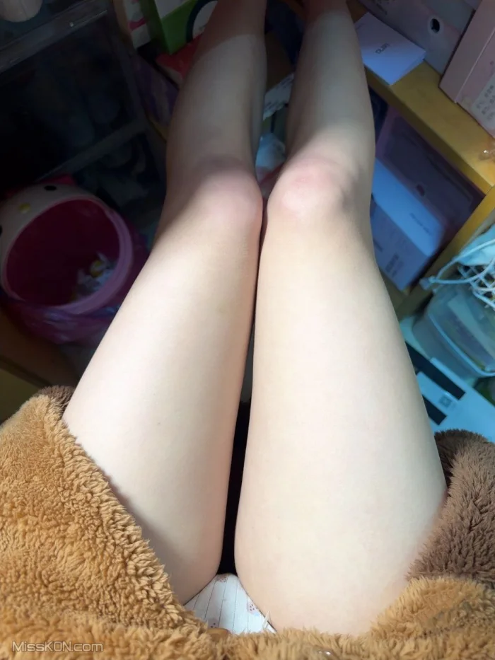 米妮mini: 顶级白虎萝莉 520门槛福利 (191 photos) – Page 3